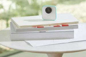 Google наконец начала продавать камеру Clips»